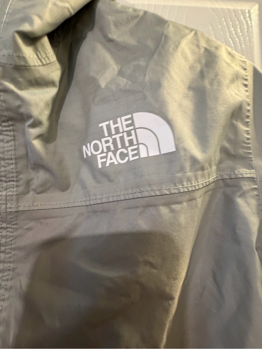 NORTH FACE KIDS Light Gray Hooded Raincoat - Water-Resistant Shell - Picture 7 of 10